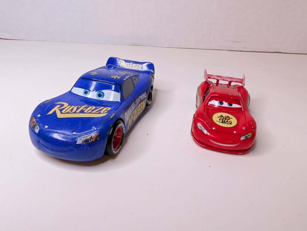 Disney Pixar Cars Fabulous Lightning McQueen Diecast Toy Car